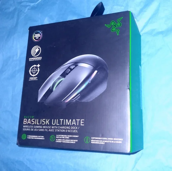 Razer Basilisk Ultimate Wireless Gaming Mouse With Charging Deck